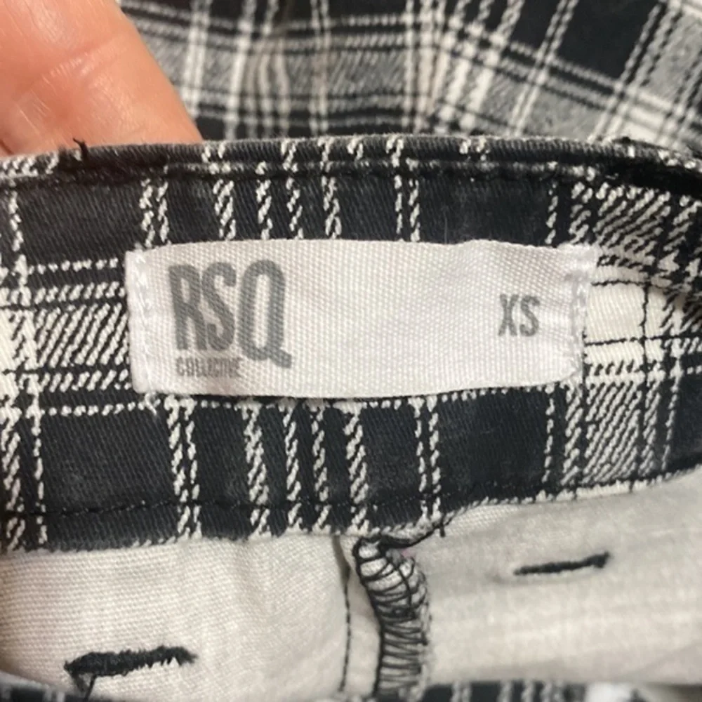 NWT‎ Tilly’s RSQ Plaid Trousers Black/White Size XS